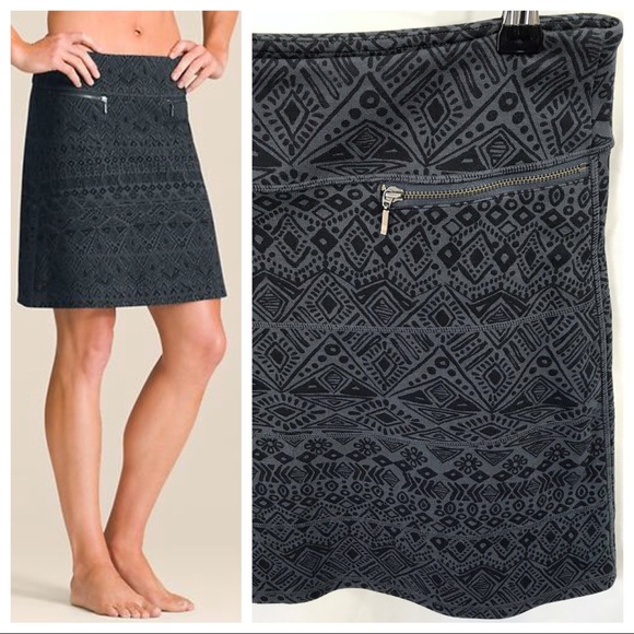 Athleta Dresses & Skirts - Athleta Cassava Strata Skirt